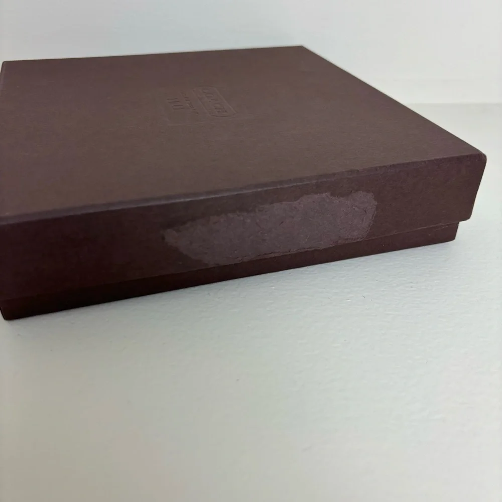 Coach Box - Picture 6 of 9